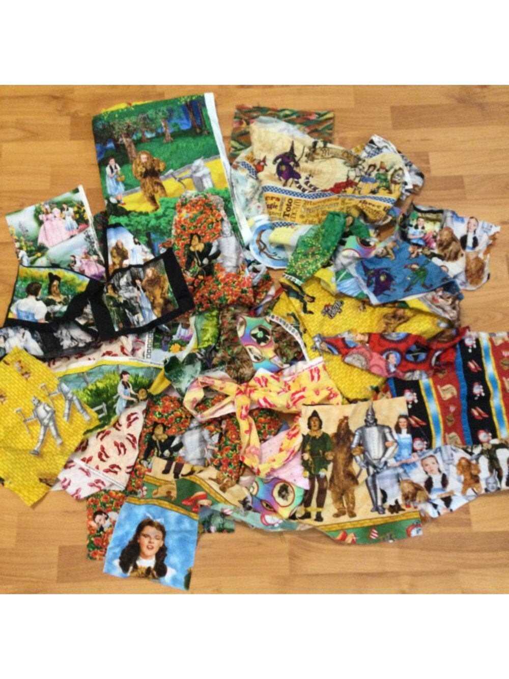Wizard of Oz Fabric Scraps Lot Panels OOP Patchwork Quilt Craft Projects 2 lbs